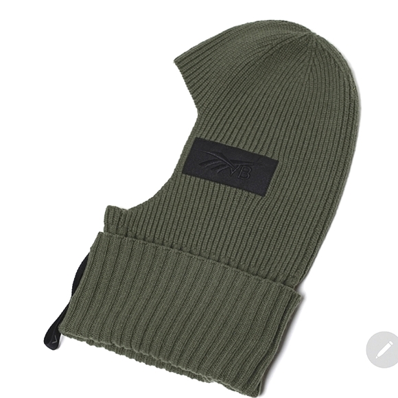 🔥SALE🔥 NWT$215 Reebok x Victoria Beckham Logo Wool Cashmere Beanie Balaclava - Picture 2 of 16
